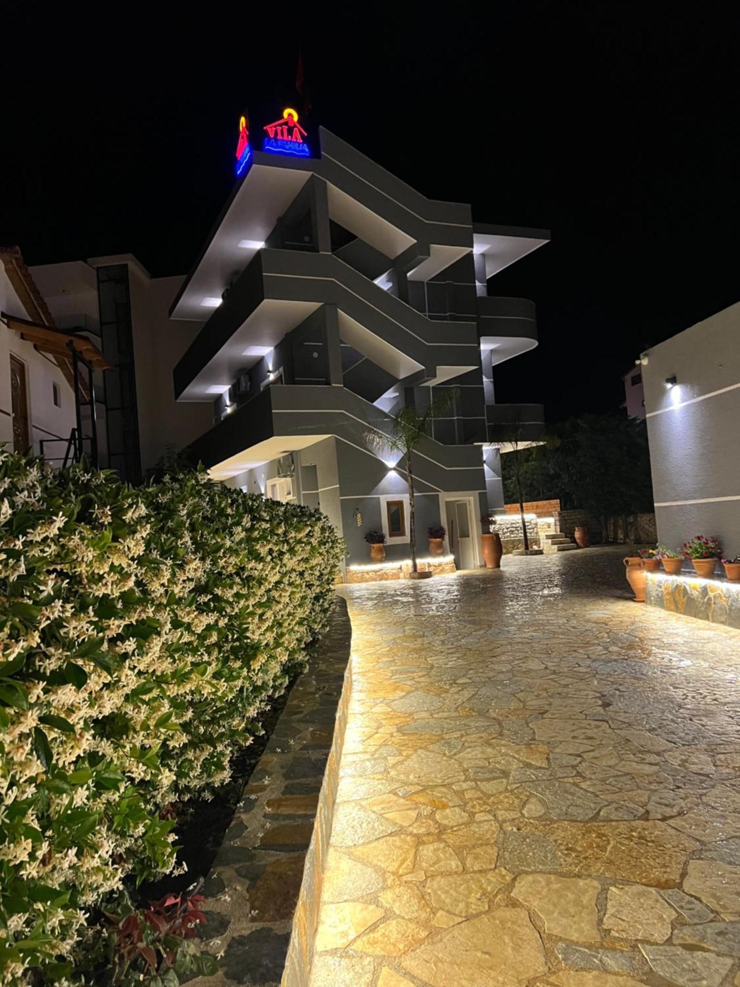 Vila La Familia Ksamil Exterior foto
